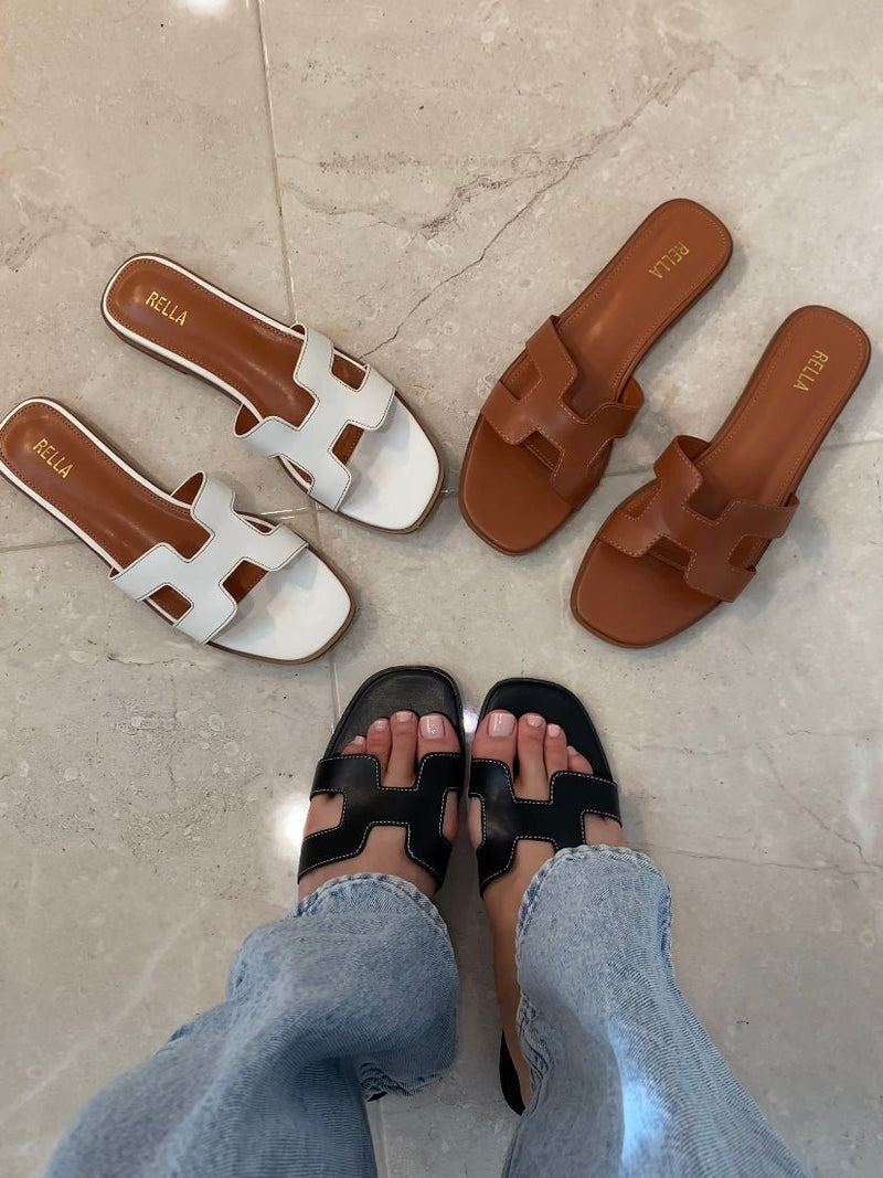 Amandi Flat SandalSandals