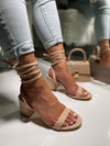 Ivonne Heel - Camel