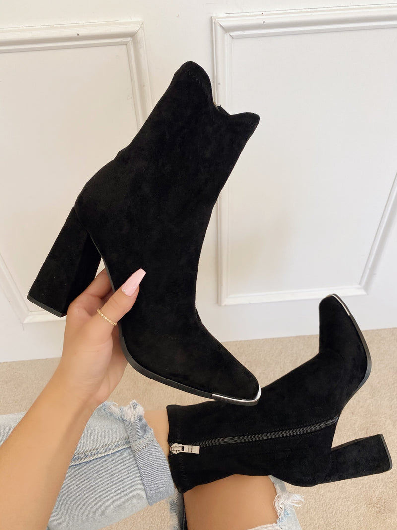 Tyra Boot - Black Suede